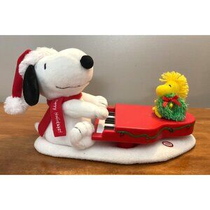 Hallmark Christmas Snoopy Woodstock Piano Music Lights Works Great